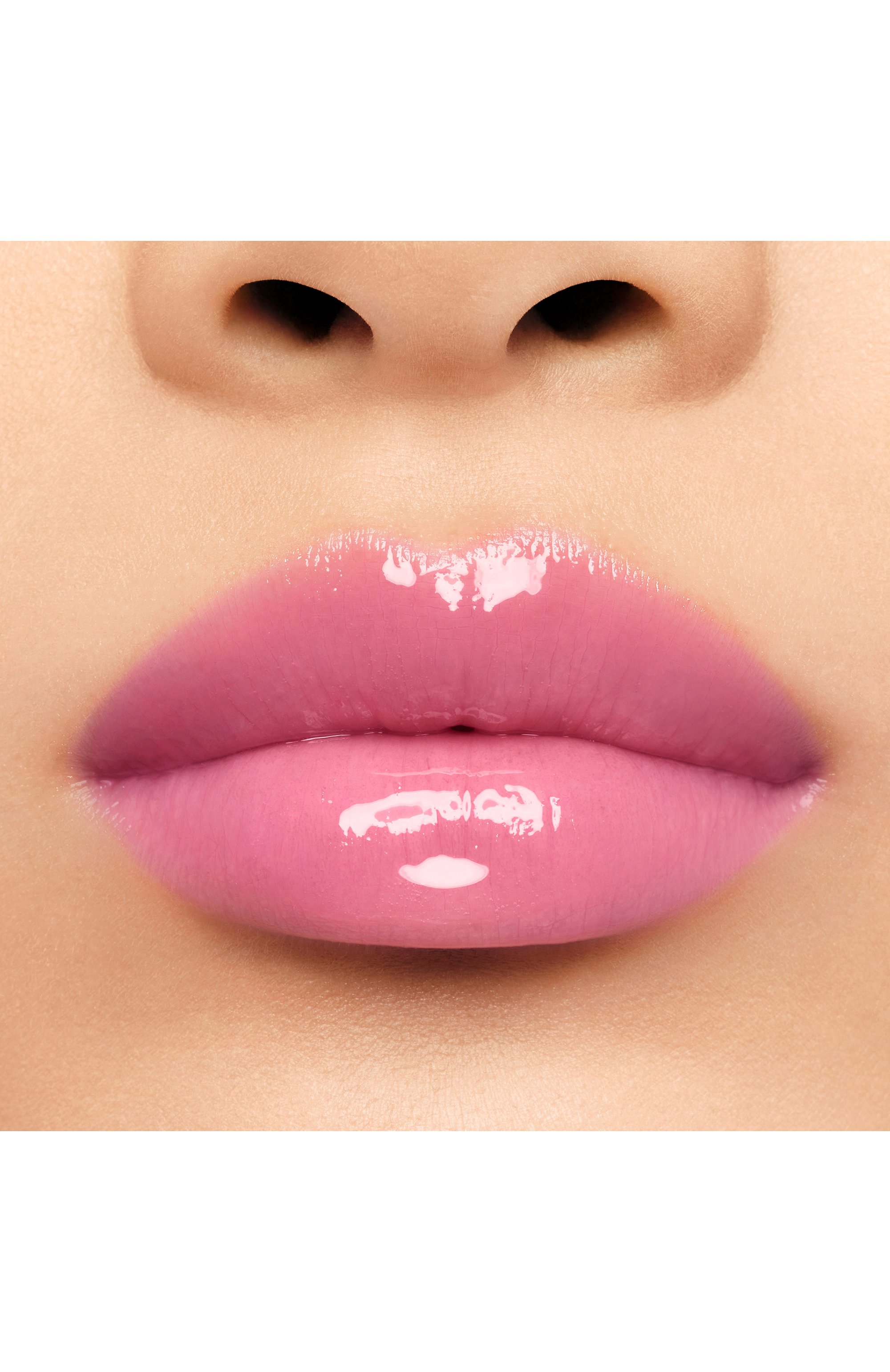 Масло-тинт для губ kisskiss bee glow, оттенок 209 цветущее сияние (9,5ml) GUERLAIN цвета по цене 4990 руб., арт. G062382, фото 2 Масло-тинт для губ kisskiss bee glow, оттенок 209 цветущее сияние (9,5ml) GUERLAIN, арт. G062382, фото 2