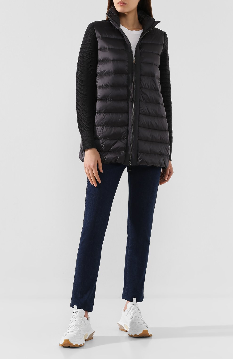 Пуховая куртка MONCLER темно-серого цвета по цене 99600 руб., арт. E2-093-94558-00-A9018, фото 2 Пуховая куртка MONCLER, арт. E2-093-94558-00-A9018, фото 2