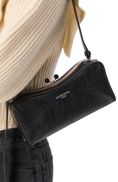 Сумка ANN DEMEULEMEESTER черного цвета по цене 262500 руб., арт. B0014600/LT213, фото 2 Сумка ANN DEMEULEMEESTER, арт. B0014600/LT213, фото 2