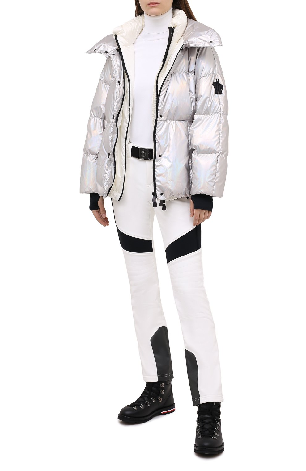Пуховик MONCLER серебряного цвета по цене 174000 руб., арт. F2-098-1A505-00-54AMT, фото 2 Пуховик MONCLER, арт. F2-098-1A505-00-54AMT, фото 2