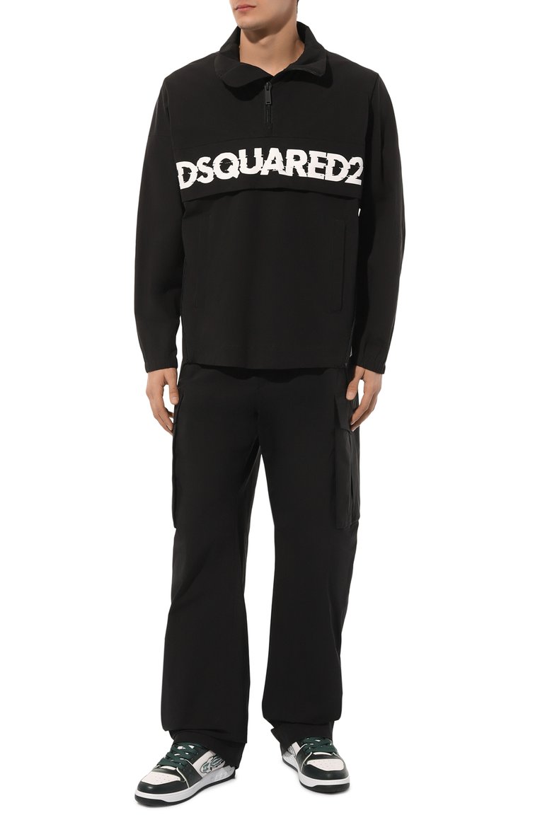 Мужская хлопковый анорак DSQUARED2 черного цвета, арт. S74AM1485/S53578 | Фото 2 (Рукава: Длинные; Материал сплава: Проставлено; Материал внешний: Хлопок; Драгоценные камни: Проставлено; Длина (верхняя одежда): Короткие; Кросс-КТ: Ветровка; Стили: Кэжуэл)