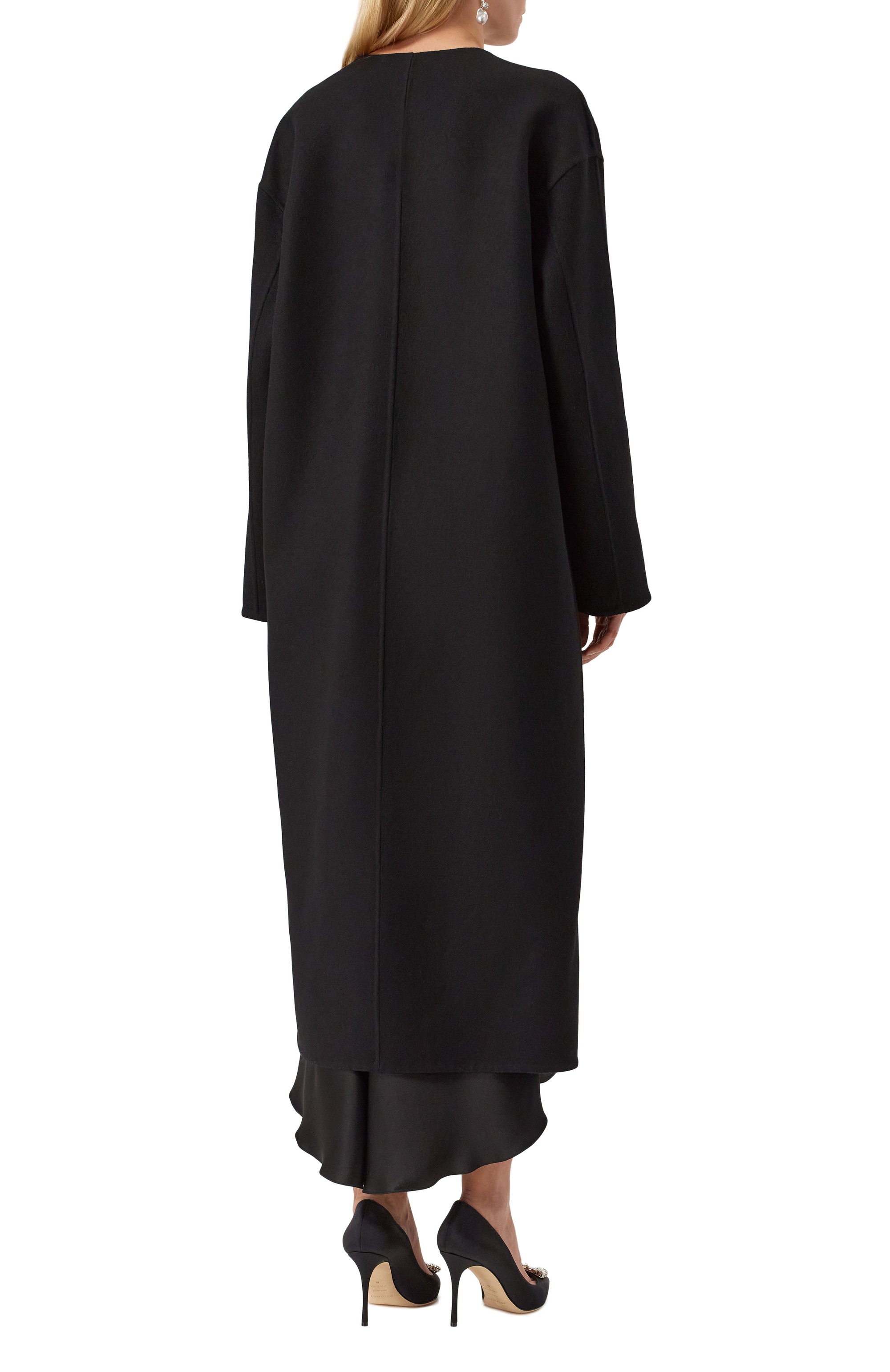 Кашемировое пальто MVST черного цвета по цене 483000 руб., арт. TXBPLSL-Y219-1/LC1597, фото 4 Кашемировое пальто MVST, арт. TXBPLSL-Y219-1/LC1597, фото 4