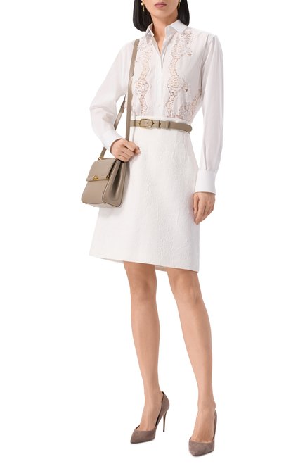 Женская хлопковая рубашка DOLCE & GABBANA белого цвета, арт. F5T32T/FUEAJ | Фото 2 (Драгоценные камни: Проставлено; Длина (для топов): Удлиненные; Материал внешний: Хлопок; Рукава: Длинные; Материал сплава: Проставлено)