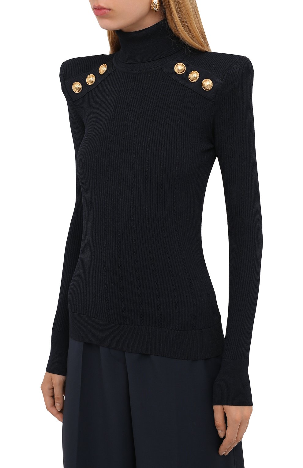 Водолазка из вискозы BALMAIN темно-синего цвета по цене 130500 руб., арт. WF1KH000/K211, фото 3 Водолазка из вискозы BALMAIN, арт. WF1KH000/K211, фото 3