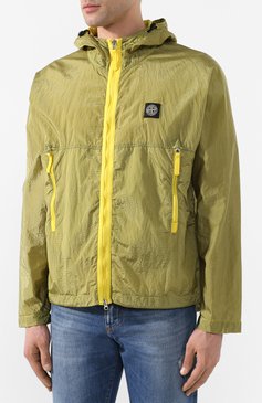 Мужская куртка STONE ISLAND желтого цвета, арт. 721544135 | Фото 3 (Длина (верхняя одежда): Короткие; Материал подклада: Синтетический материал; Материал внешний: Синтетический материал; Мужское Кросс-КТ: Верхняя одежда; Рукава: Длинные; Кросс-КТ: Ветровка, Куртка, Легкие; Драгоценные камни: Проставлено; Материал сплава: Проставлено; Стили: Кэжуэл)