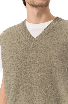 Мужского жилет из шерсти и хлопка MAISON MARGIELA светло-зеленого цвета, арт. S50TH0065/M13108 | Фото 5 (Материал внешний: Шерсть, Хлопок; Мужское Кросс-КТ: Жилет-одежда; Стили: Кэжуэл; Нос: Не проставлено; Региональные ограничения белый список (Axapta Mercury): Не проставлено; Кросс-КТ: Трикотаж)