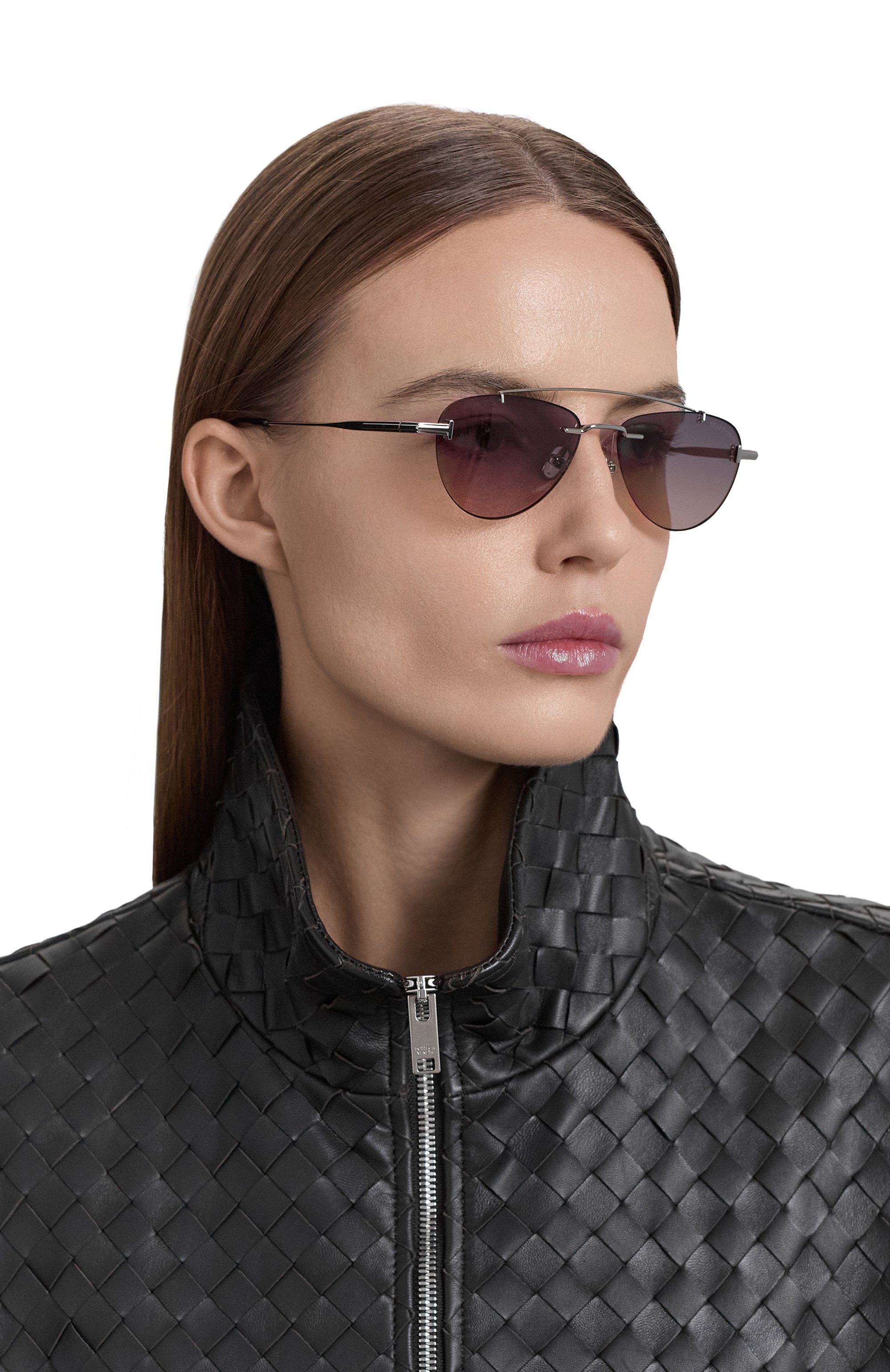 Солнцезащитные очки TOM FORD розового цвета по цене 65500 руб., арт. TF1356 16B, фото 2 Солнцезащитные очки TOM FORD, арт. TF1356 16B, фото 2