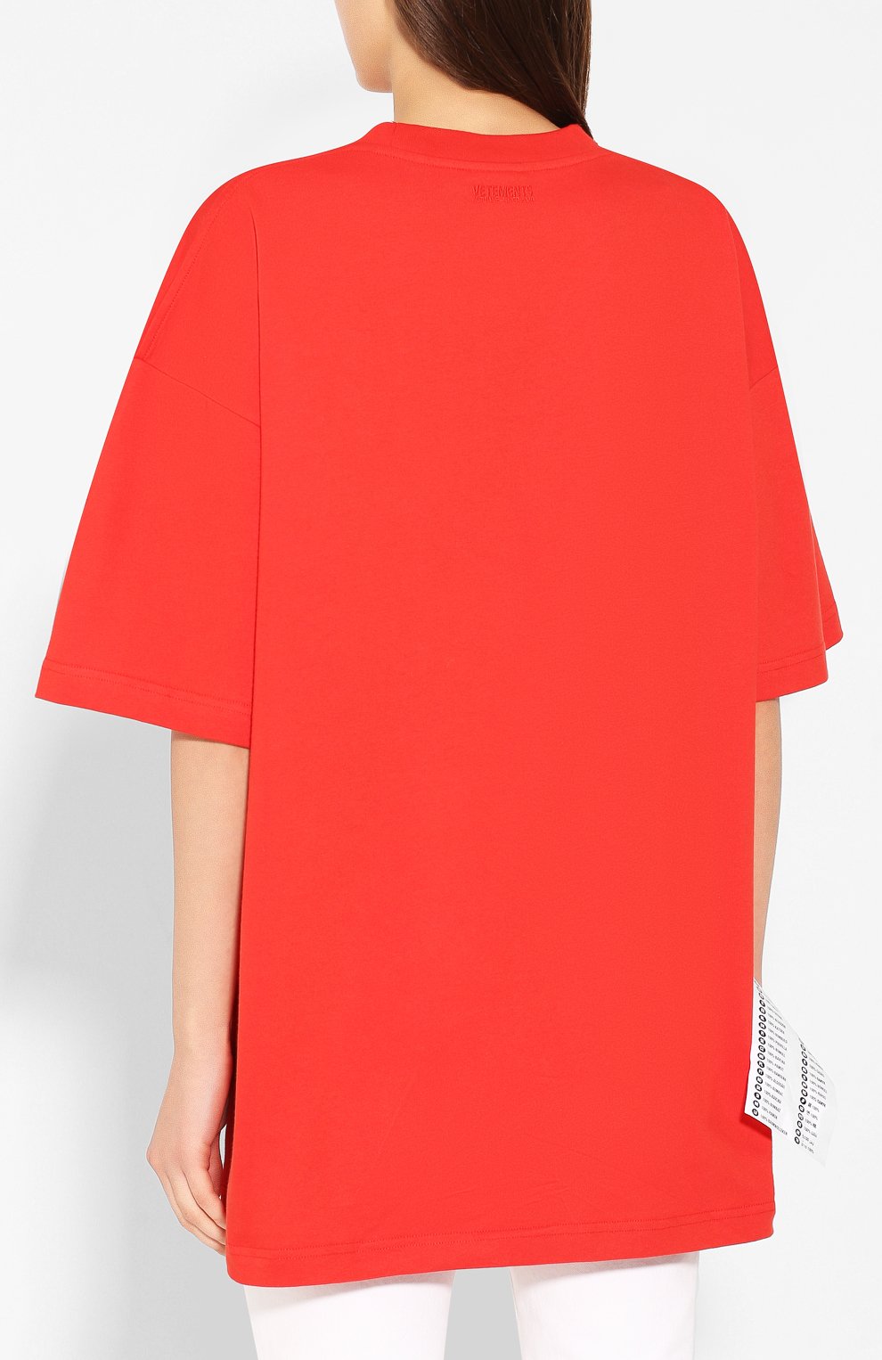 Хлопковая футболка VETEMENTS красного цвета по цене 16450 руб., арт. UAH20TR611/W, фото 4 Хлопковая футболка VETEMENTS, арт. UAH20TR611/W, фото 4