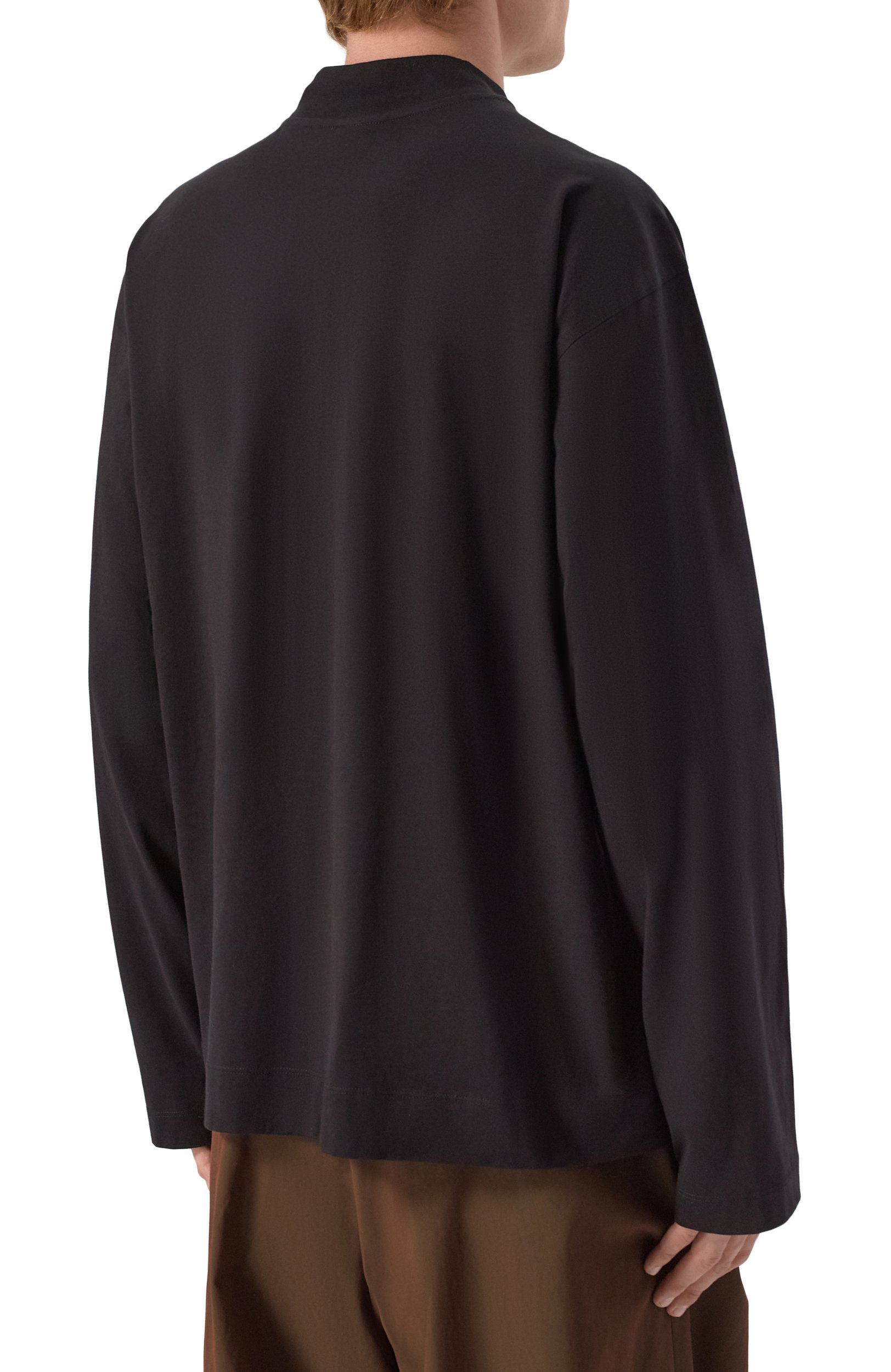 Хлопковый лонгслив DRIES VAN NOTEN черного цвета по цене 39950 руб., арт. 021102/4600, фото 4 Хлопковый лонгслив DRIES VAN NOTEN, арт. 021102/4600, фото 4