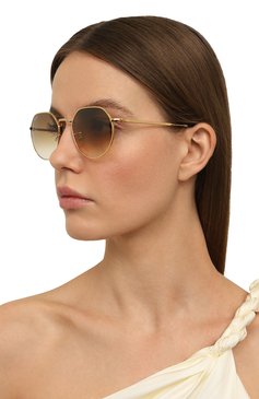 Женские солнцезащитные очки RAY-BAN золотого цвета, арт. 3565-001/51 | Фото 2 (Кросс-КТ: С/з-унисекс; Региональные ограничения белый список (Axapta Mercury): Не проставлено, RU; Нос: Не проставлено; Тип очков: С/з; Материал: Металл; Оптика Гендер: оптика-унисекс; Очки форма: Прямоугольные)