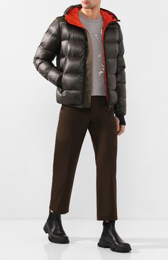 Мужская пуховик hintertux MONCLER GRENOBLE хаки цвета, арт. E2-097-40303-05-53071 | Фото 2 (Материал внешний: Синтетический материал; Длина (верхняя одежда): Короткие; Ма�териал утеплителя: Пух и перо; Материал подклада: Синтетический материал; Статус проверки: Проверена категория; Мужское Кросс-КТ: Пуховик-верхняя одежда, Верхняя одежда; Рукава: Длинные; Кросс-КТ: Пуховик, Куртка, другое; Материал сплава: Проставлено; Драгоценные камни: Проставлено; Стили: Кэжуэл)