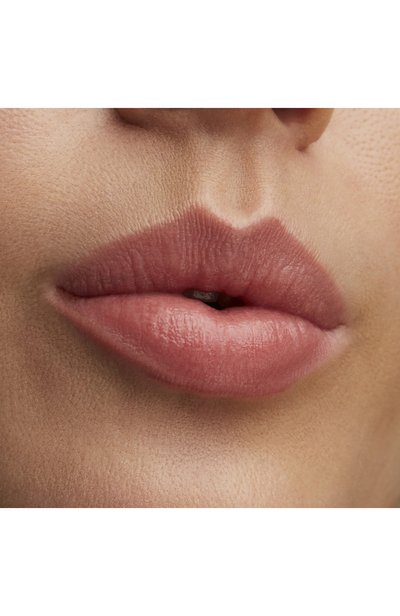 Губная помада lustreglass sheer-shine lipstick, оттенок $ellout (3,5g) MAC цвета по цене 3390 руб., арт. SB48-25, фото 3 Губная помада lustreglass sheer-shine lipstick, оттенок $ellout (3,5g) MAC, арт. SB48-25, фото 3
