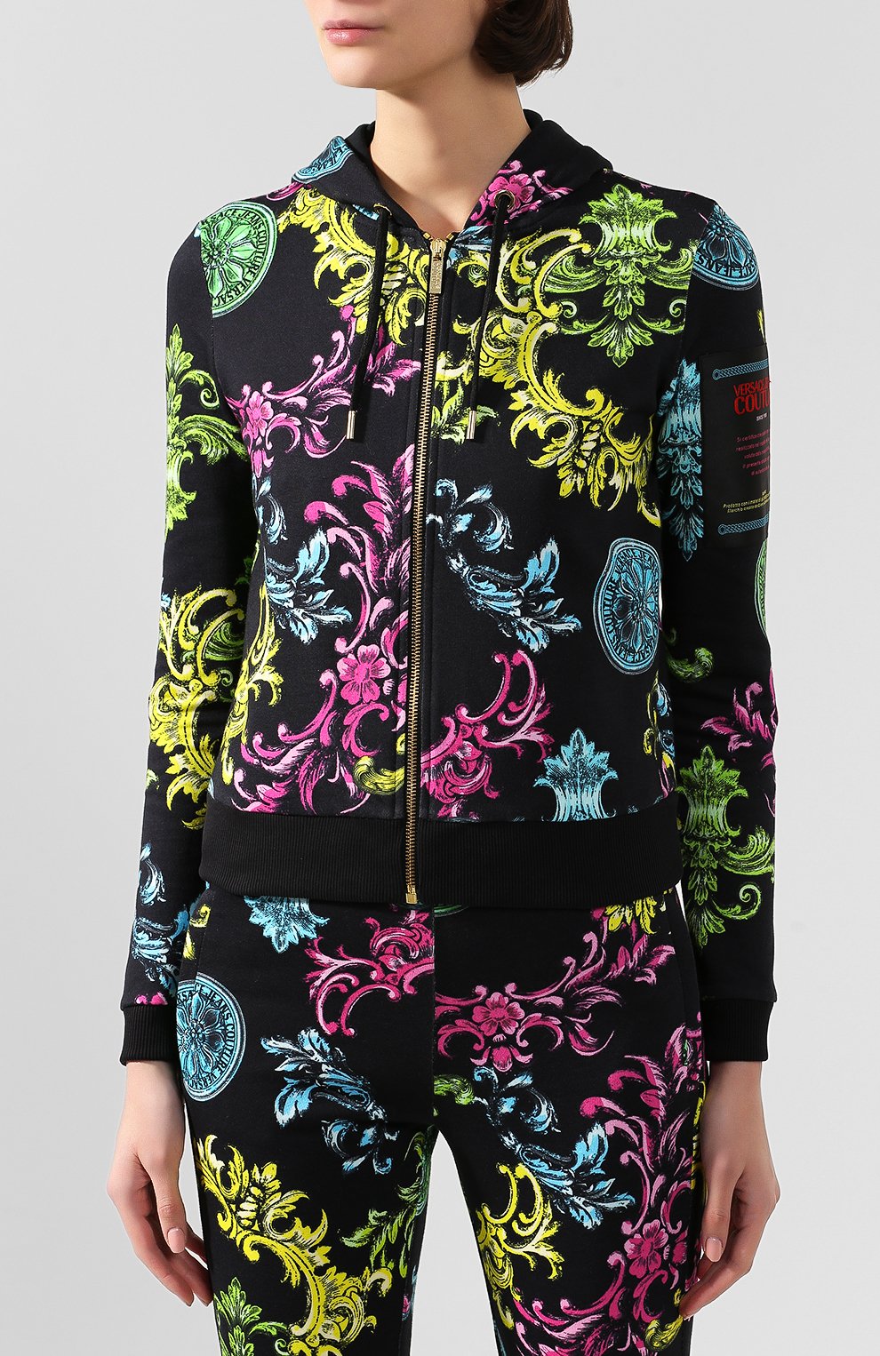 Хлопковая толстовка VERSACE JEANS COUTURE разноцветного цвета по цене 32200 руб., арт. B6HUB784-UDM306/SL300, фото 3 Хлопковая толстовка VERSACE JEANS COUTURE, арт. B6HUB784-UDM306/SL300, фото 3