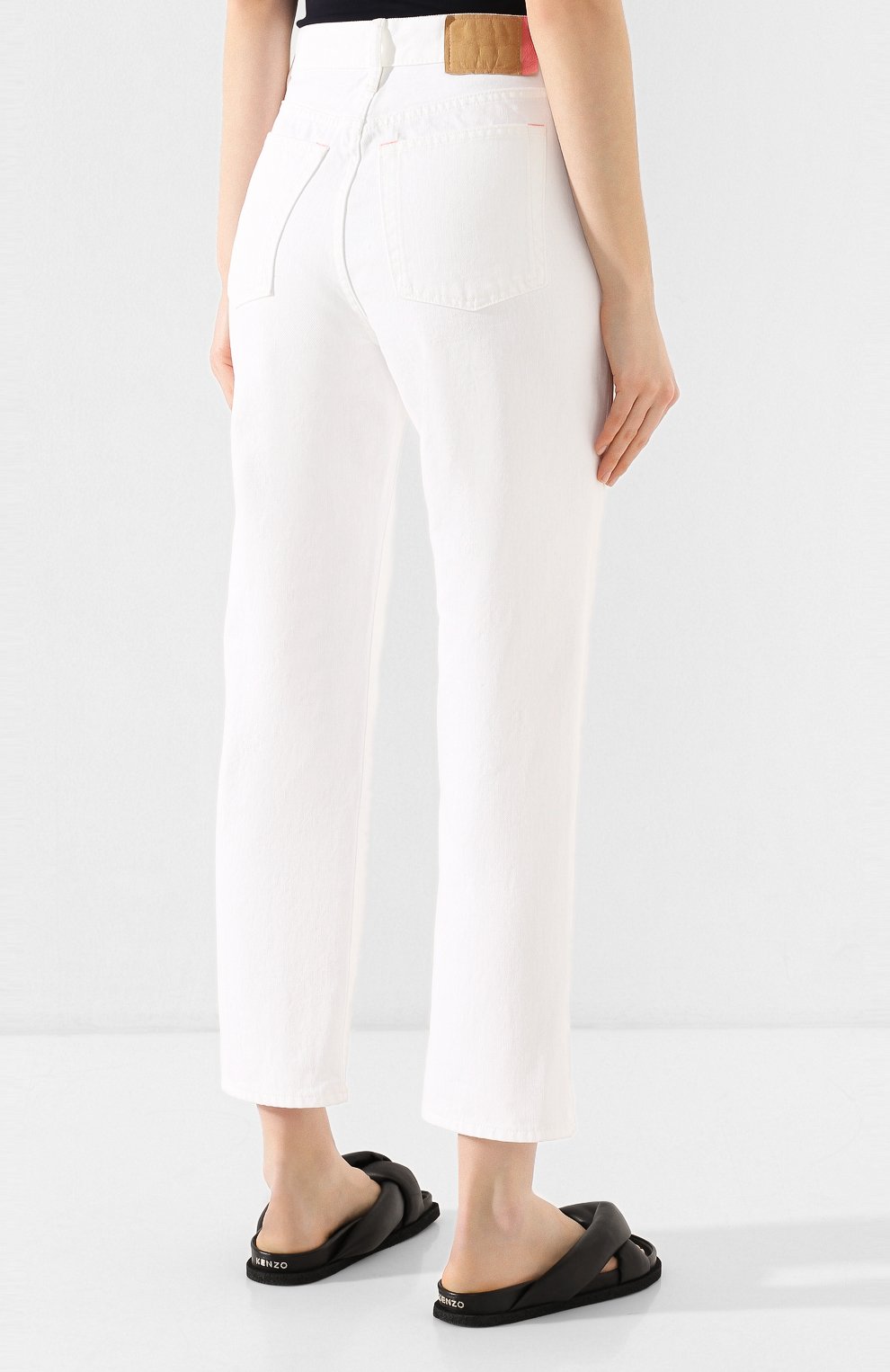 Джинсы ACNE STUDIOS белого цвета по цене 22800 руб., арт. A00126/W, фото 4 Джинсы ACNE STUDIOS, арт. A00126/W, фото 4