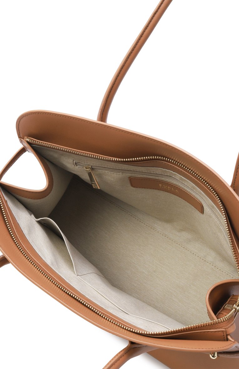 Женская сумка furla goccia large FURLA светло-коричневого цвета, арт. WB01504/BX3104 | Фото 5 (Материал: Натуральная кожа; Размер: large)