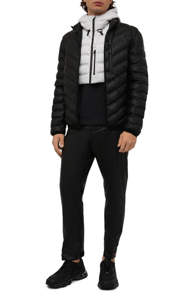 Пуховый жилет PRADA белого цвета по цене 145000 руб., арт. SGB802-1XYW-F0K74-212, фото 2 Пуховый жилет PRADA, арт. SGB802-1XYW-F0K74-212, фото 2