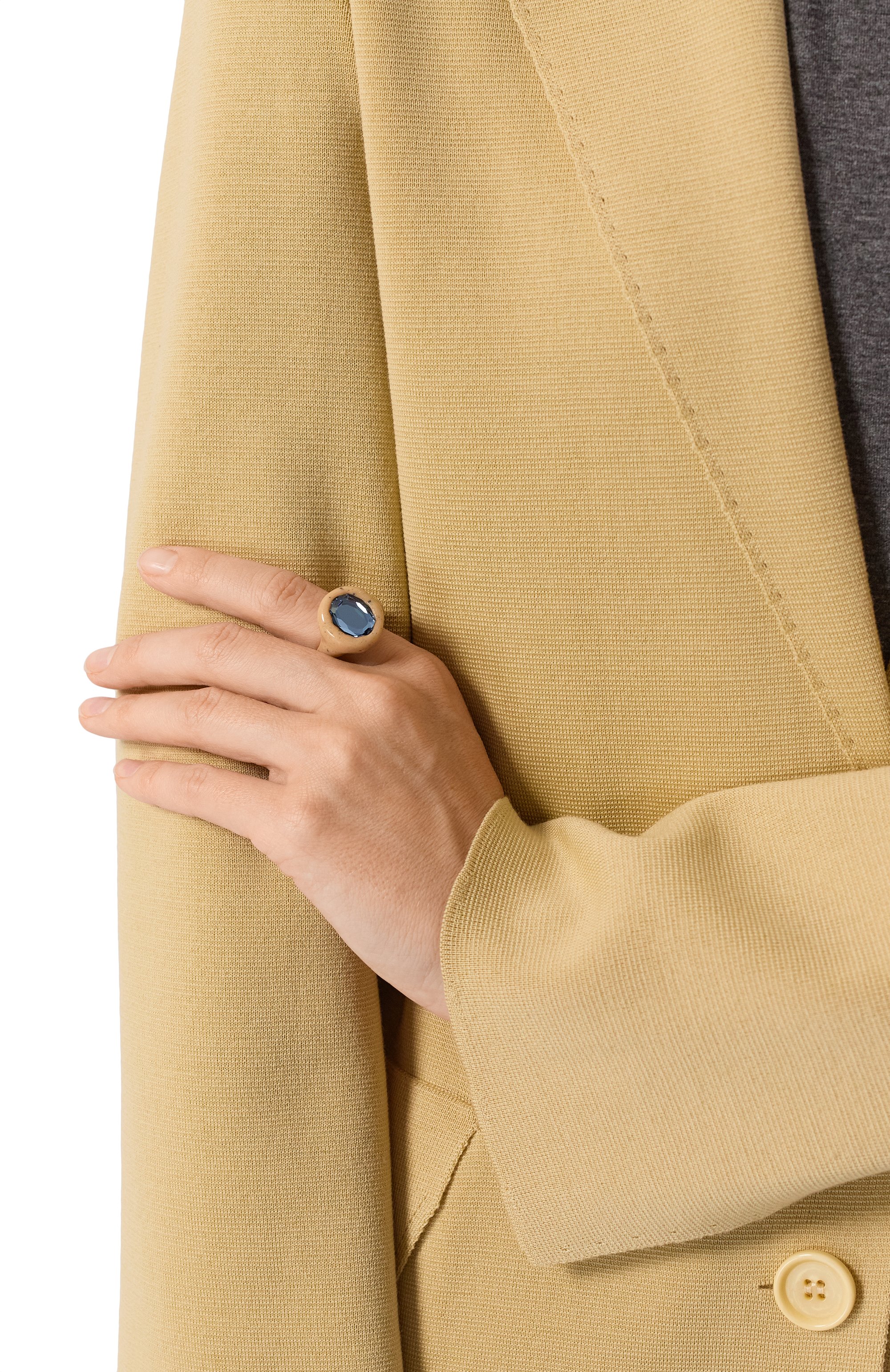 Кольцо LILI ARCHIVE бежевого цвета по цене 31680 руб., арт. М.430, фото 2 Кольцо LILI ARCHIVE, арт. М.430, фото 2