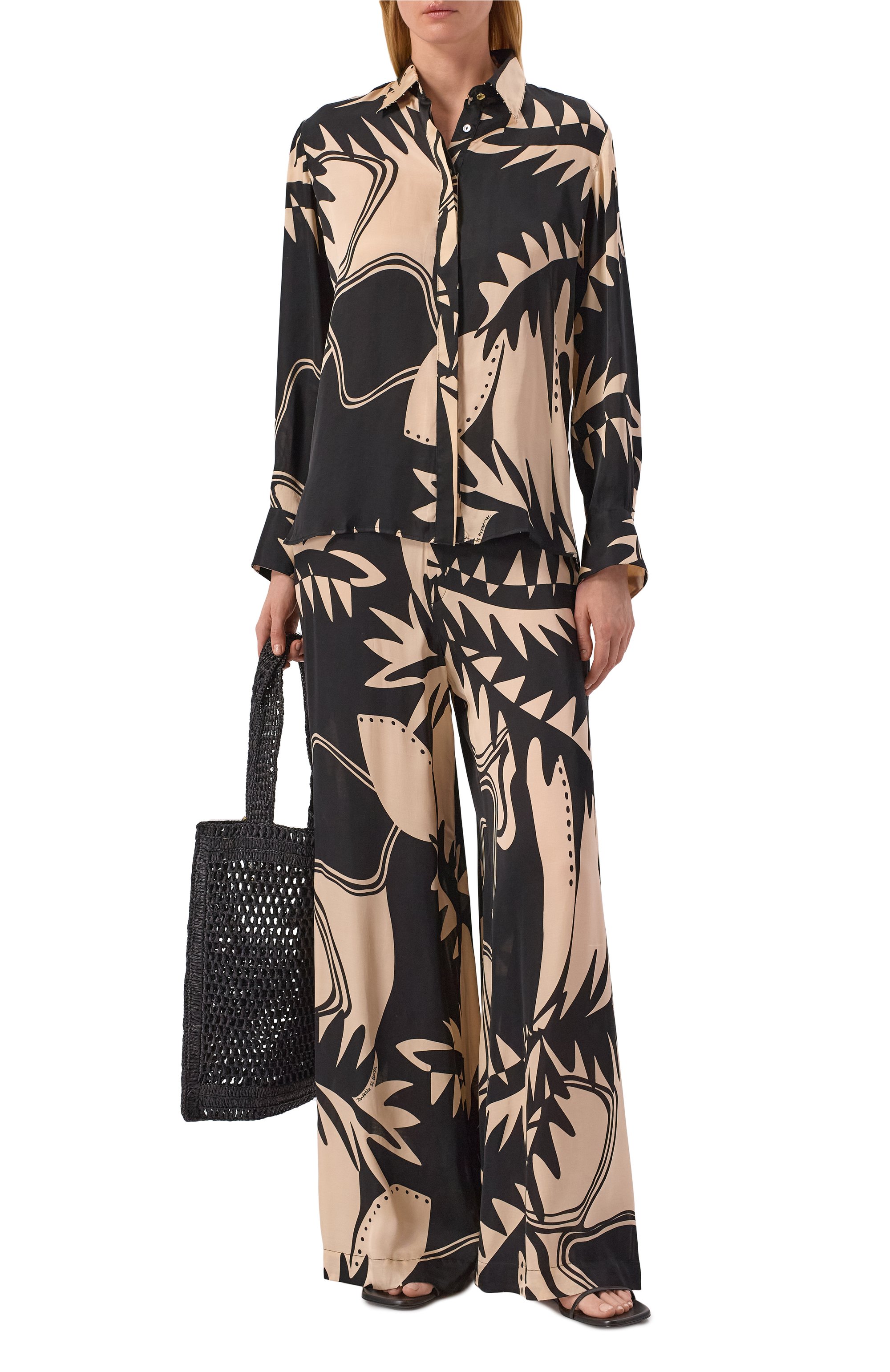 Брюки из вискозы POUPETTE ST BARTH бежевого цвета по цене 47300 руб., арт. WL3R26QVS0SK, фото 2 Брюки из вискозы POUPETTE ST BARTH, арт. WL3R26QVS0SK, фото 2