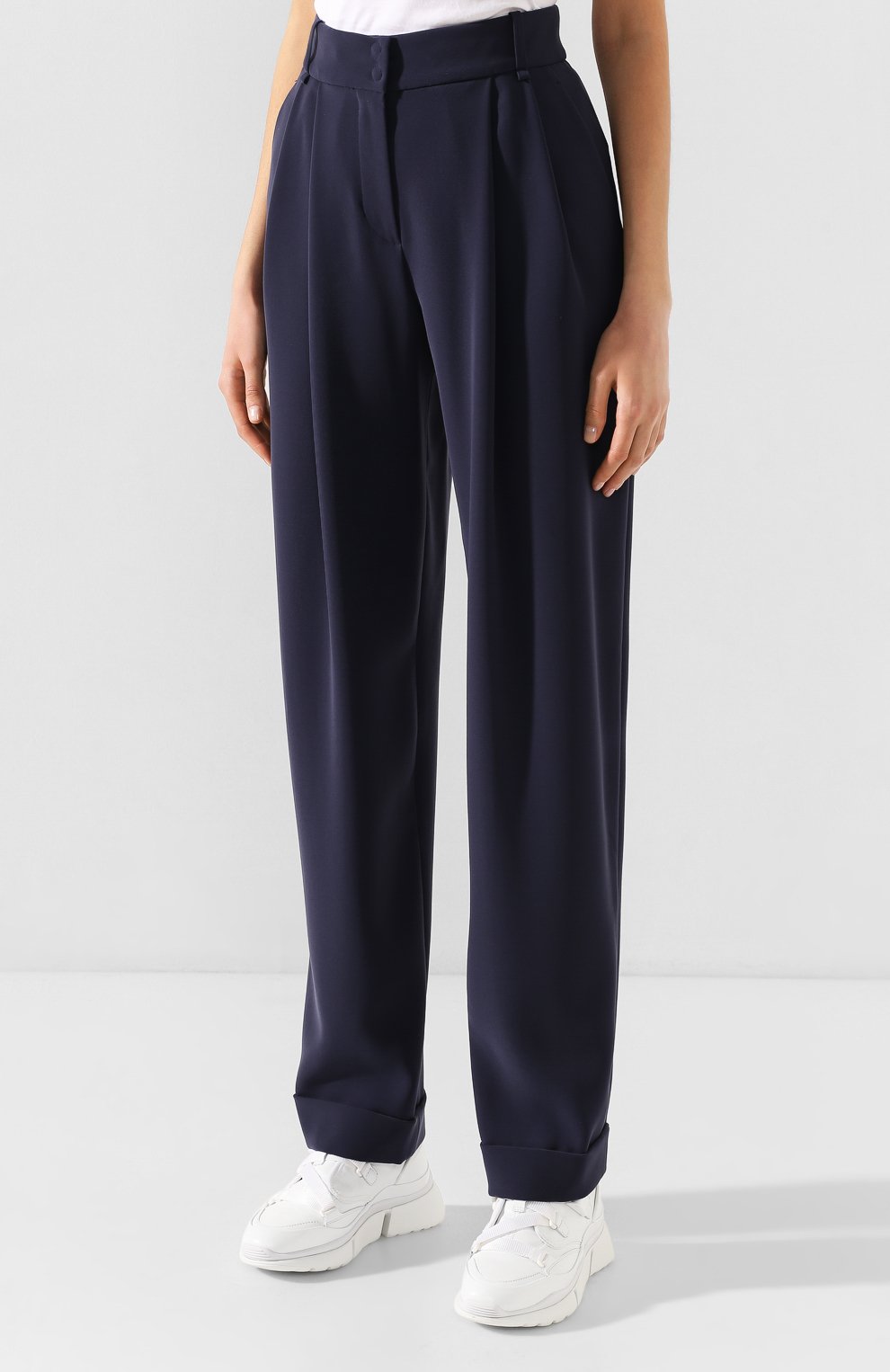 Брюки EMPORIO ARMANI темно-синего цвета по цене 48850 руб., арт. 3H2P62/2NWAZ, фото 3 Брюки EMPORIO ARMANI, арт. 3H2P62/2NWAZ, фото 3
