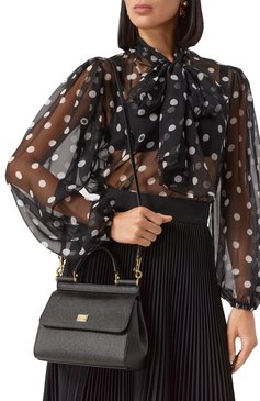 Женская сумка sicily small DOLCE & GABBANA черного цвета, арт. BB9003_BE9003_BI9003/A1001_1_ | Фото 8 (Драгоценные камни: Проставлено; Материал сплава: Проставлено; Ремень/цепочка: На ремешке; Материал: Натуральная кожа; Сумки-технические: Сумки top-handle; Размер: small)