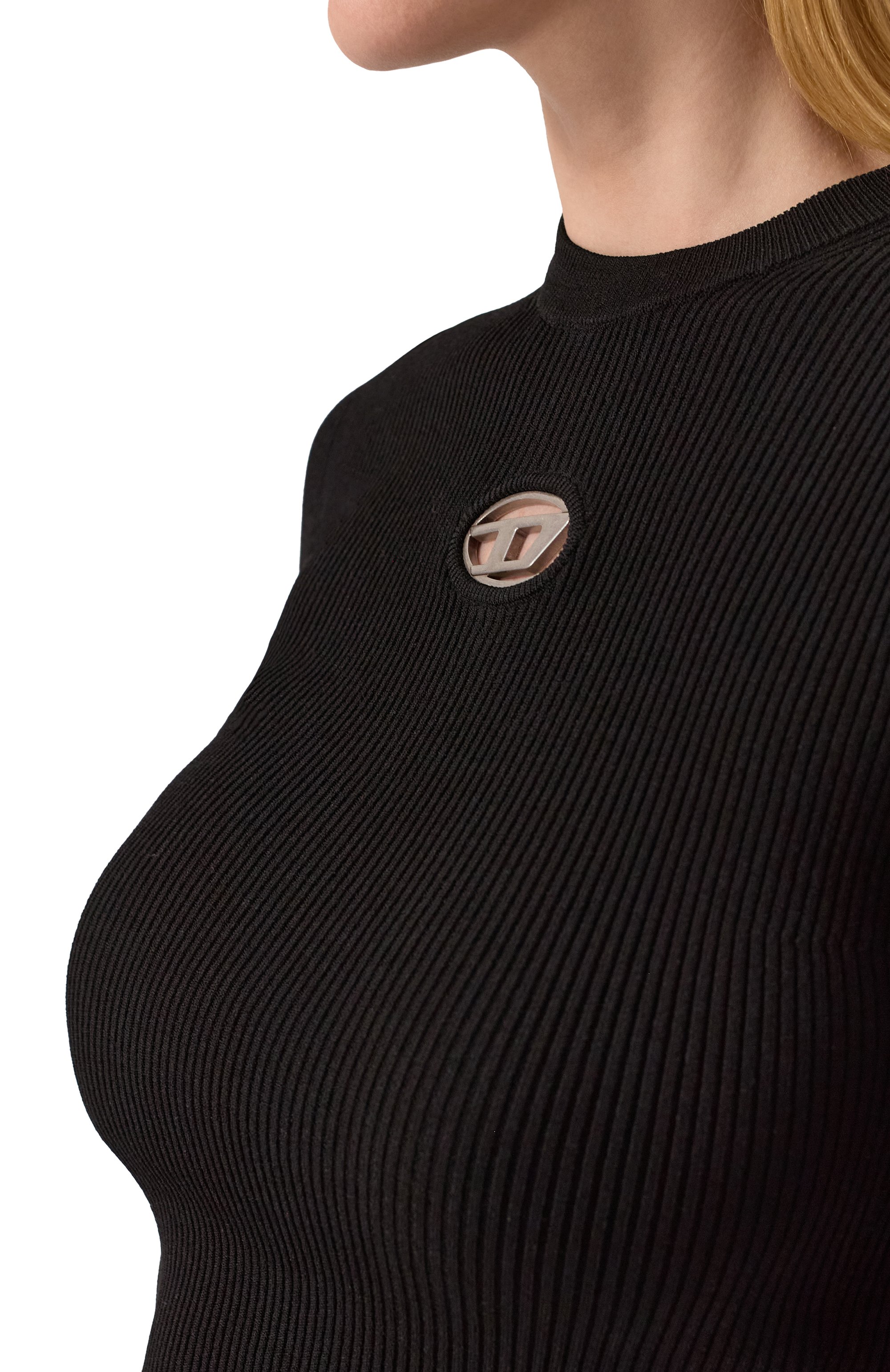 Пуловер из вискозы DIESEL черного цвета по цене 33400 руб., арт. A15328/0DLAX, фото 5 Пуловер из вискозы DIESEL, арт. A15328/0DLAX, фото 5