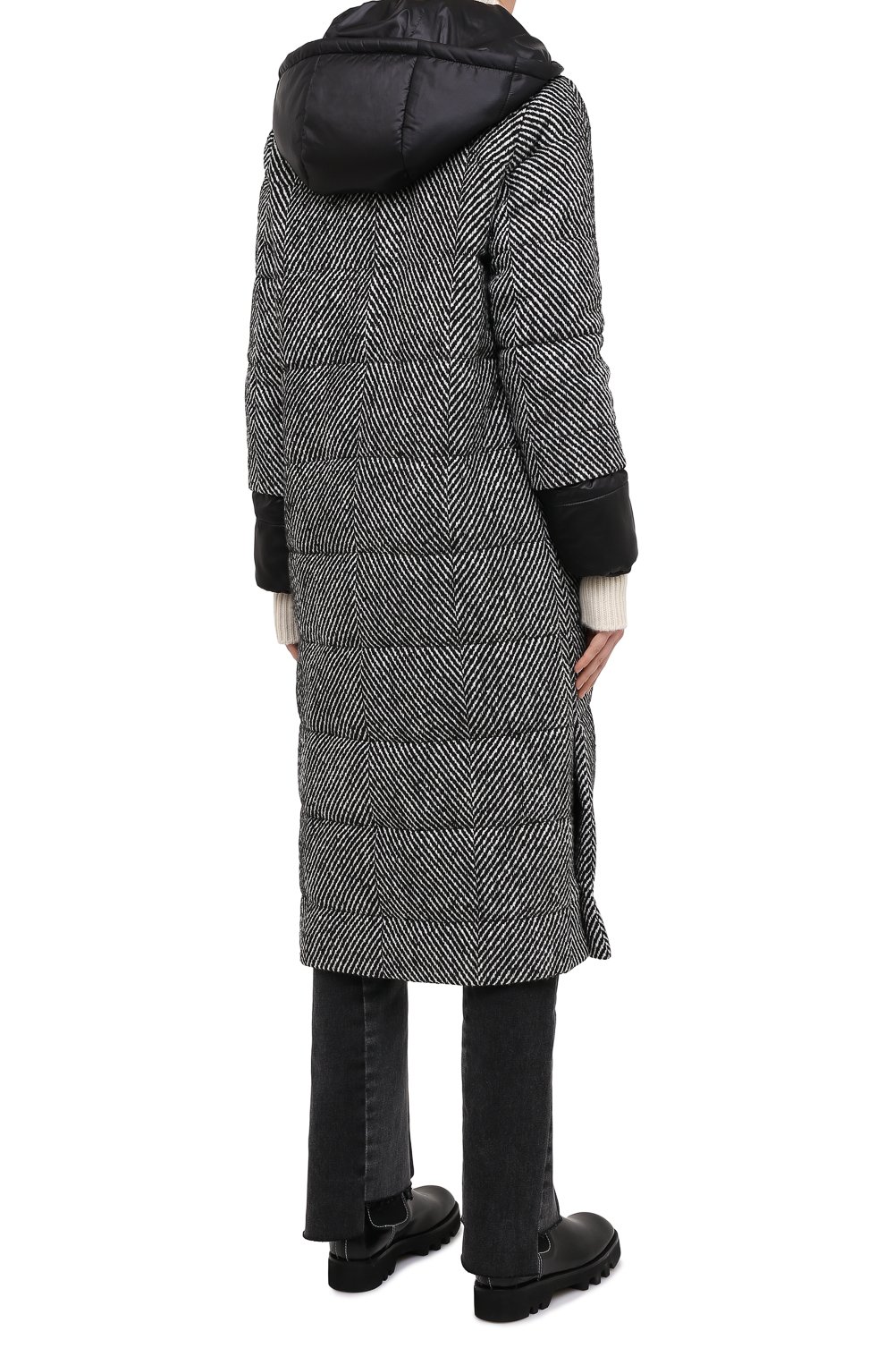 Стеганое пальто SEVEN LAB черного цвета по цене 34650 руб., арт. CLH20-V black/herri, фото 4 Стеганое пальто SEVEN LAB, арт. CLH20-V black/herri, фото 4