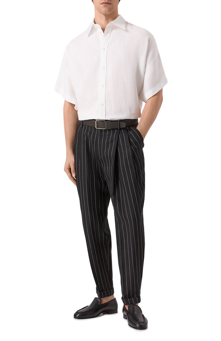 Мужская льняная рубашка DOLCE & GABBANA белого цвета, арт. G5NE4T/FU4JB | Фото 2 (Рукава: Короткие; Длина (для топов): Стандартные; Материал внешний: Лен; Воротник: Кент; Случай: Повседневный; Принт: Однотонные; Стили: Кэжуэл; Автоматизация ТО: Проставлено; Размерность: Идёт в размер; Автоматизация состава: Проставлено; Детали: Без декора)