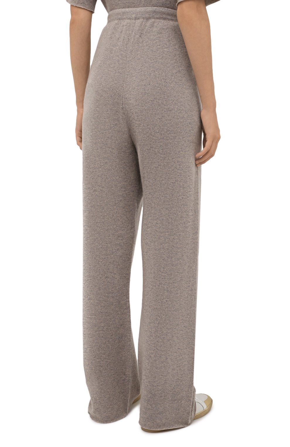 Кашемировые брюки EXTREME CASHMERE бежевого цвета по цене 82350 руб., арт. 142/RUN, фото 4 Кашемировые брюки EXTREME CASHMERE, арт. 142/RUN, фото 4
