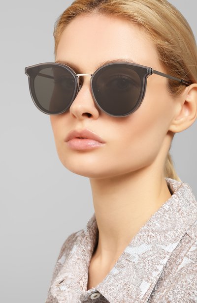 Солнцезащитные очки GENTLE MONSTER серого цвета по цене 26650 руб., арт. MERLYNN G1, фото 2 Солнцезащитные очки GENTLE MONSTER, арт. MERLYNN G1, фото 2