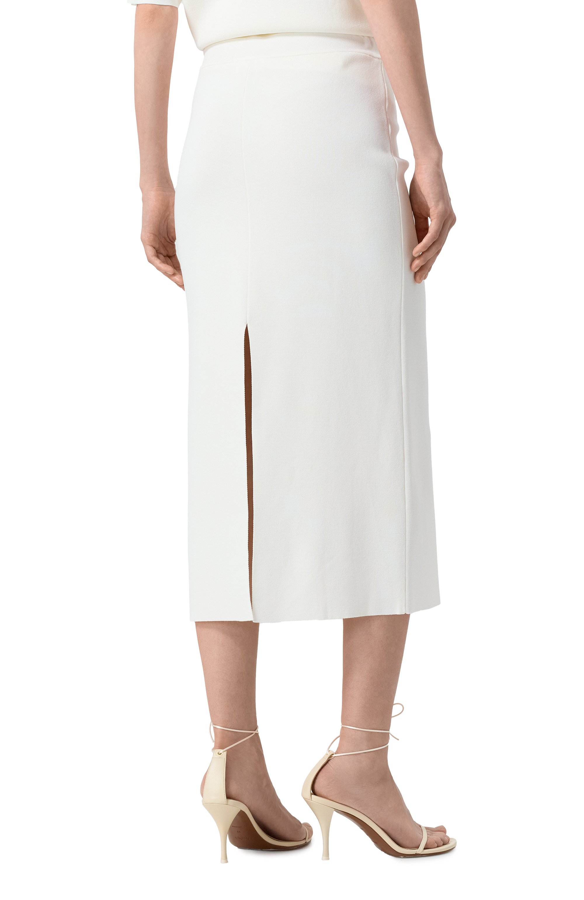 Юбка из вискозы P.A.R.O.S.H. белого цвета по цене 32100 руб., арт. D560609, фото 4 Юбка из вискозы P.A.R.O.S.H., арт. D560609, фото 4