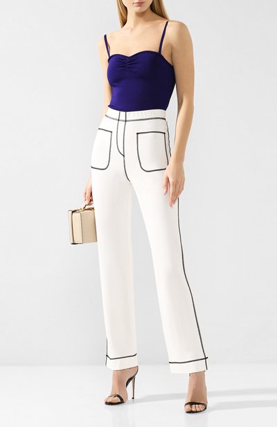 Брюки из вискозы MARC JACOBS (THE) кремового цвета по цене 23900 руб., арт. M4007780, фото 2 Брюки из вискозы MARC JACOBS (THE), арт. M4007780, фото 2