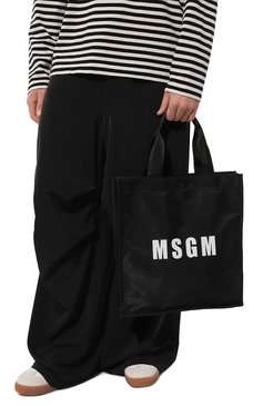 Мужская текстильная сумка-шопер MSGM черного цвета, арт. 3640MZ43/628 | Фото 2 (Материал сплава: Проставлено; Материал: Текстиль; Драгоценные камни: Проставлено; Размер: large)