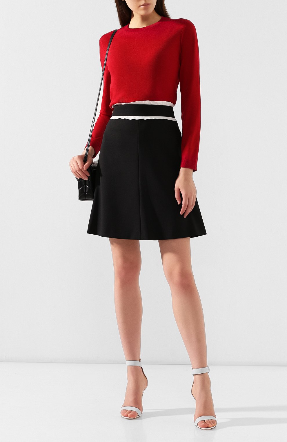 Пуловер из смеси шерсти и шелка REDVALENTINO красного цвета по цене 29950 руб., арт. SR3KC04L/4A7, фото 2 Пуловер из смеси шерсти и шелка REDVALENTINO, арт. SR3KC04L/4A7, фото 2