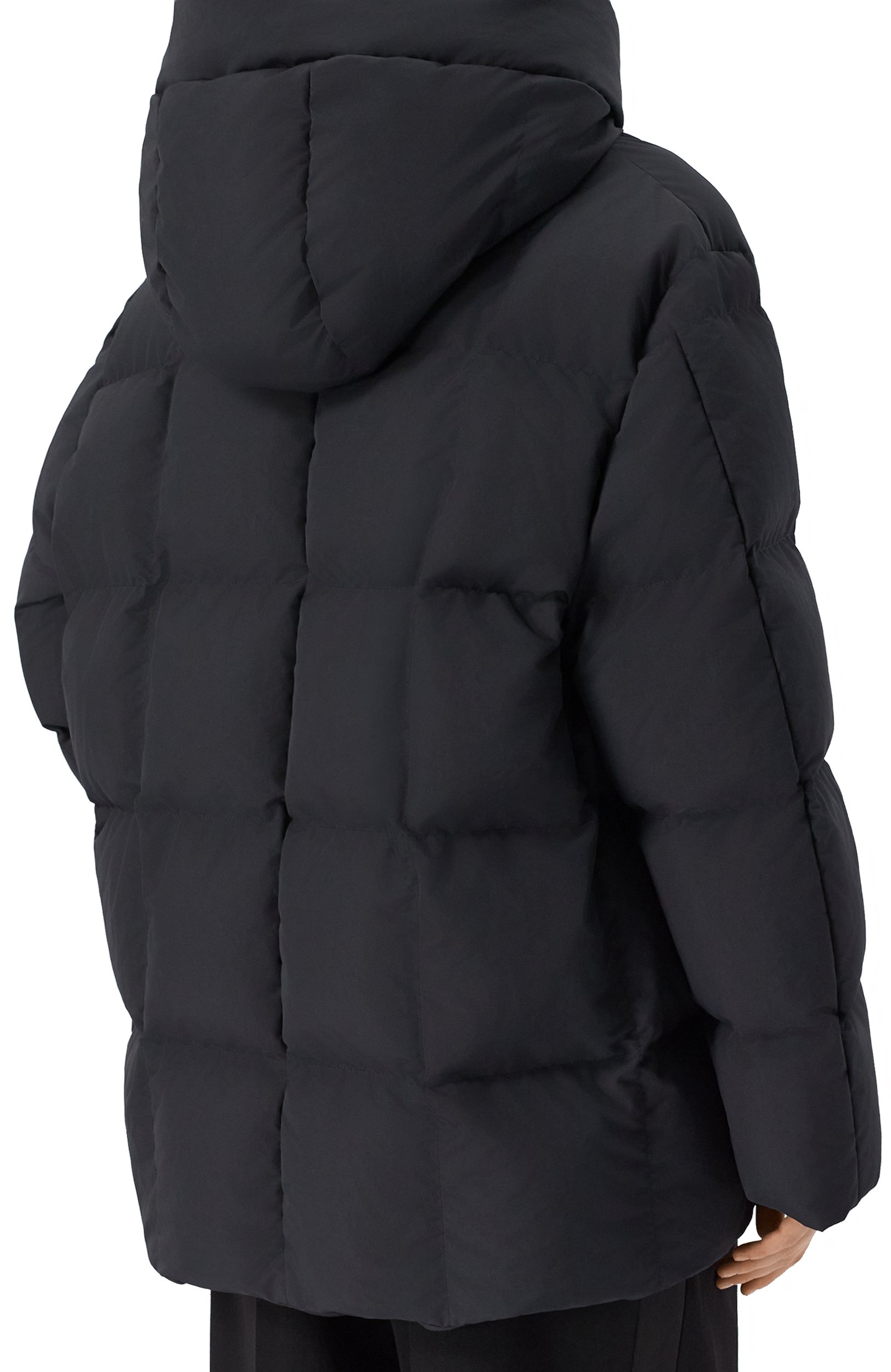 Пуховик JIL SANDER черного цвета по цене 307500 руб., арт. J02AF0142/J74276, фото 4 Пуховик JIL SANDER, арт. J02AF0142/J74276, фото 4