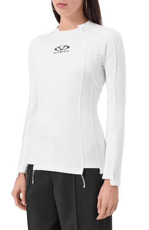 Хлопковый лонгслив VETEMENTS UA66LS600W/1200 STRETCH JERSEY Белый  UA66LS600W/1200 STRETCH JERSEY Фото 3