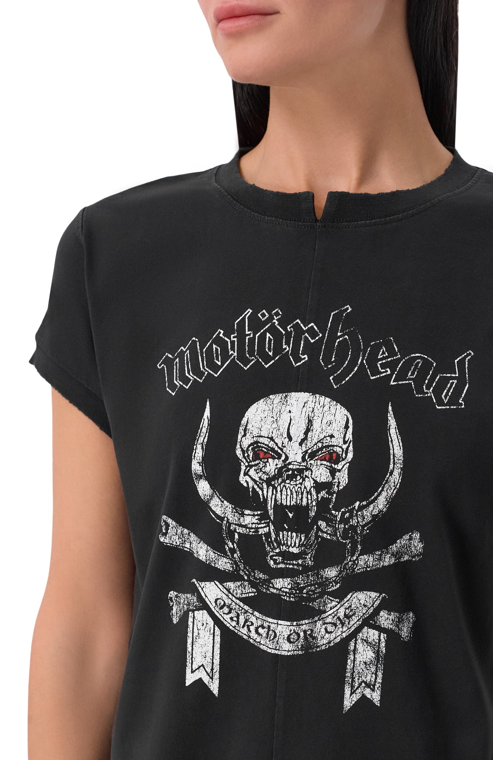 Хлопковая футболка vetements x motörhead VETEMENTS черного цвета по цене 89250 руб., арт. WH27TR245B, фото 5 Хлопковая футболка vetements x motörhead VETEMENTS, арт. WH27TR245B, фото 5
