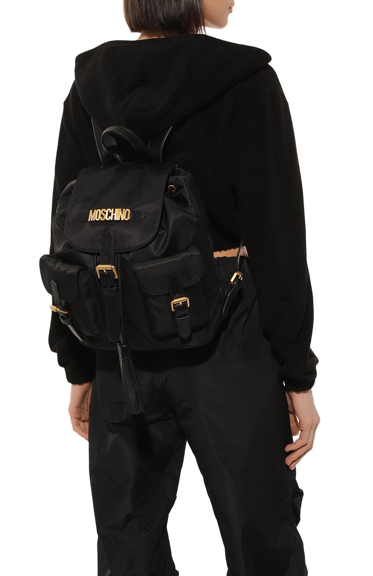 Женский рюкзак MOSCHINO черного цвета, арт. 2317 B7601/8202 | Фото 2 (Размер: medium; Материал: Текстиль; Стили: Кэжуэл; Материал сплава: Проставлено; Драгоценные камни: Проставлено)