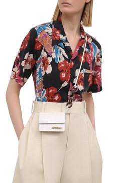 Женская сумка le riviera JACQUEMUS белого цвета, арт. 211SL03/311120 | Фото 2 (Материал: Натуральная кожа; Размер: mini; Ремень/цепочка: На ремешке; Сумки-технические: Сумки через плечо; Материал сплава: Проставлено; Драгоценные камни: Проставлено)