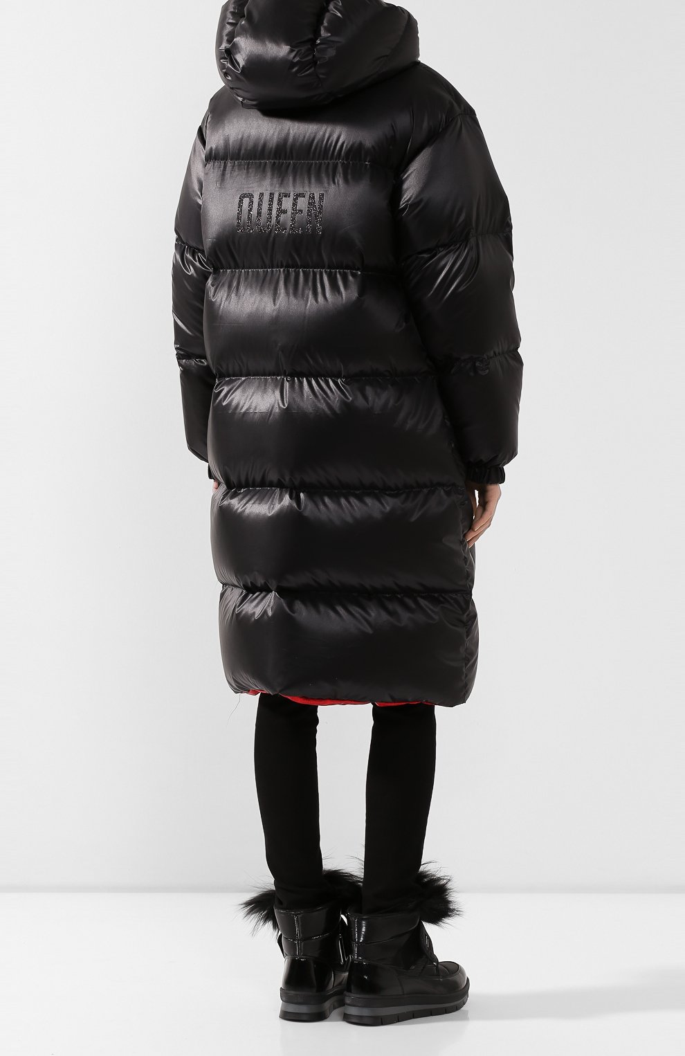 Пуховик SEVEN LAB черного цвета по цене 42000 руб., арт. DJHL20-Q black/red, фото 4 Пуховик SEVEN LAB, арт. DJHL20-Q black/red, фото 4
