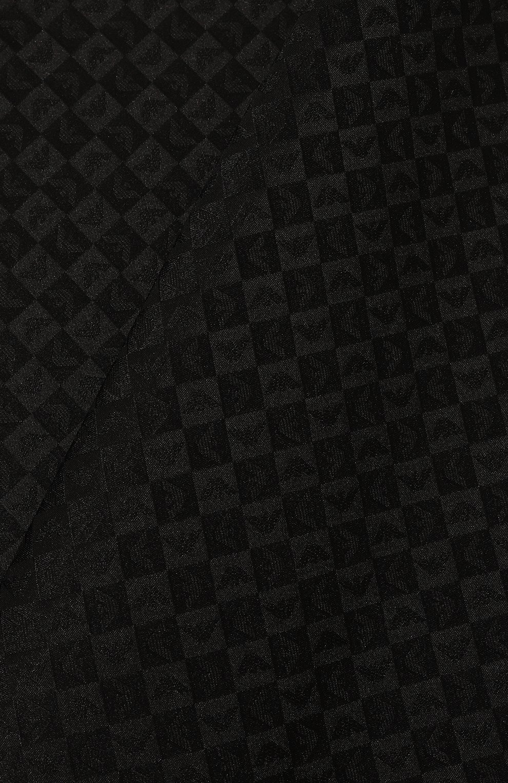 Шелковый платок EMPORIO ARMANI черного цвета по цене 8415 руб., арт. 340033/2R612, фото 2 Шелковый платок EMPORIO ARMANI, арт. 340033/2R612, фото 2