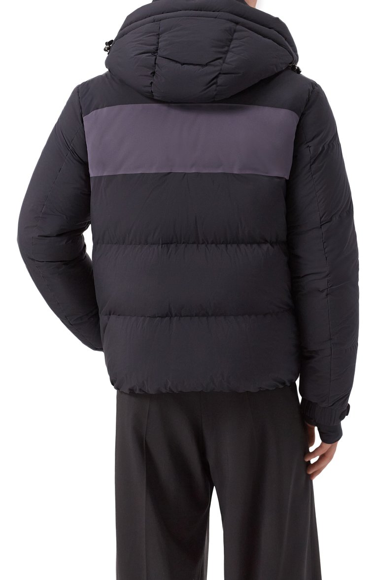 Мужская пуховик toss MONCLER GRENOBLE черного цвета, арт. 1A000-15-539X6 | Фото 4 (Материал внешний: Синтетический материал; Рукава: Длинные; Длина (верхняя одежда): Короткие; Материал подклада: Синтетический материал; Кросс-КТ: Пуховик, другое; Стили: Кэжуэл)