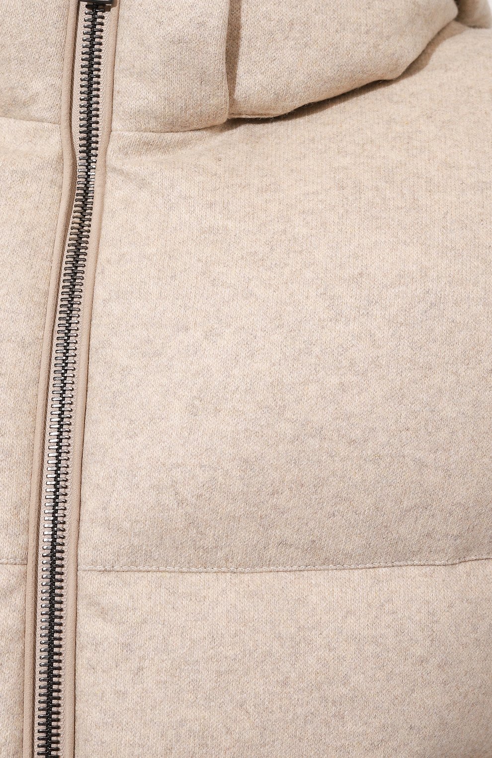 Пуховый жилет BRIONI кремового цвета по цене 435500 руб., арт. SUPB0L/0A604, фото 5 Пуховый жилет BRIONI, арт. SUPB0L/0A604, фото 5