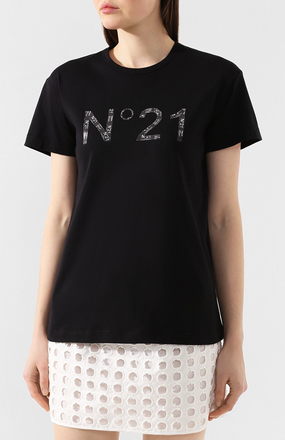 Хлопковая футболка N21 черного цвета по цене 29950 руб., арт. 20E N2M0/F011/4157, фото 3 Хлопковая футболка N21, арт. 20E N2M0/F011/4157, фото 3