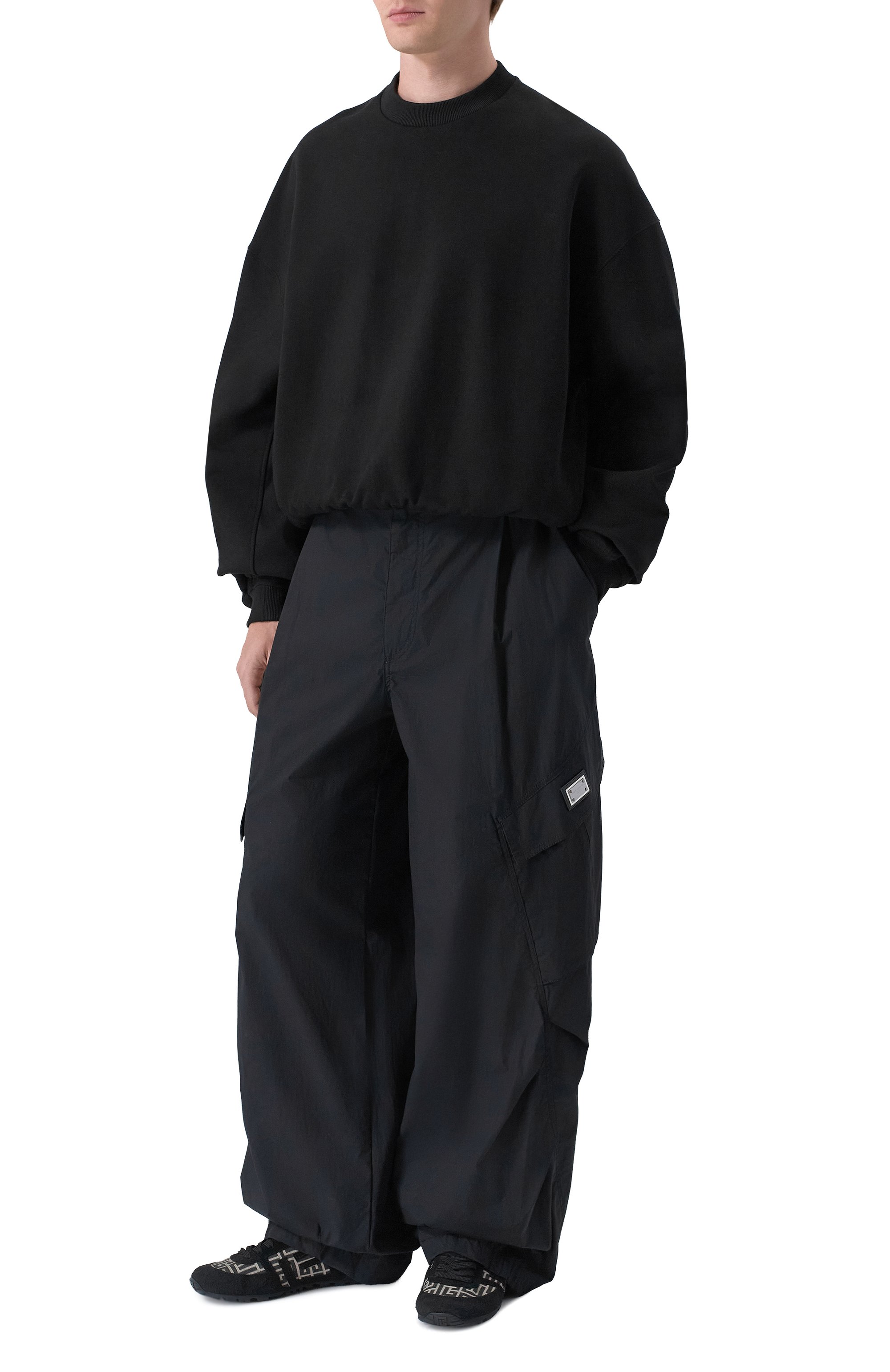 Хлопковые брюки-карго DOLCE & GABBANA черного цвета по цене 161000 руб., арт. GP1C1T/FUFN9, фото 2 Хлопковые брюки-карго DOLCE & GABBANA, арт. GP1C1T/FUFN9, фото 2