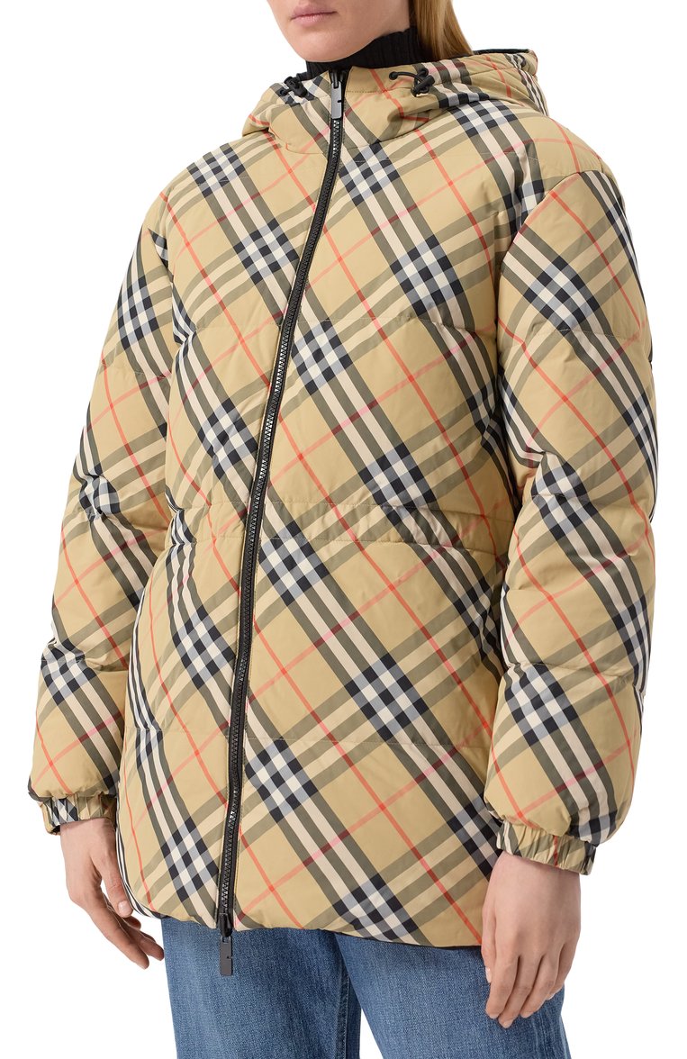 Женский двусторонний пуховик BURBERRY бежевого цвета, арт. 8103927 | Фото 3 (Материал подклада: Синтетический материал; Длина (верхняя одежда): Короткие; Рукава: Длинные; Материал внешний: Синтетический материал; Материал утеплителя: Пух и перо; Стили: Кэжуэл; Кросс-КТ: Пуховик)