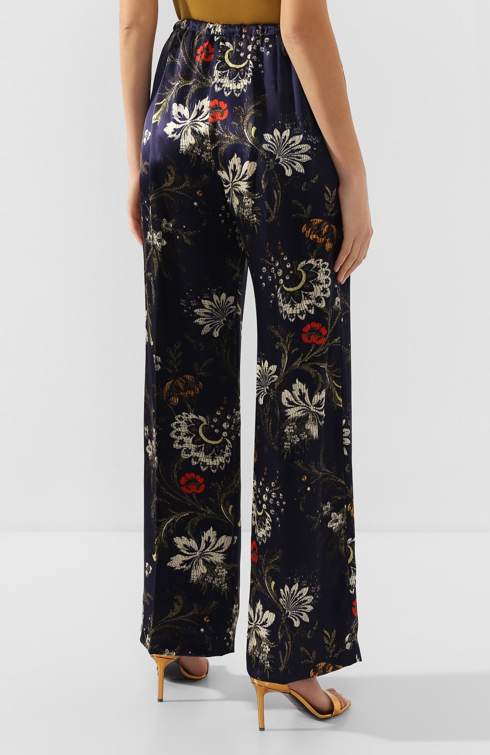 Шелковые брюки DRIES VAN NOTEN темно-синего цвета по цене 68850 руб., арт. 201-10984-9413, фото 4 Шелковые брюки DRIES VAN NOTEN, арт. 201-10984-9413, фото 4