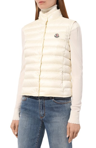 Пуховый жилет liane MONCLER молочного цвета по цене 59950 руб., арт. 1A102-00-53048, фото 3 Пуховый жилет liane MONCLER, арт. 1A102-00-53048, фото 3