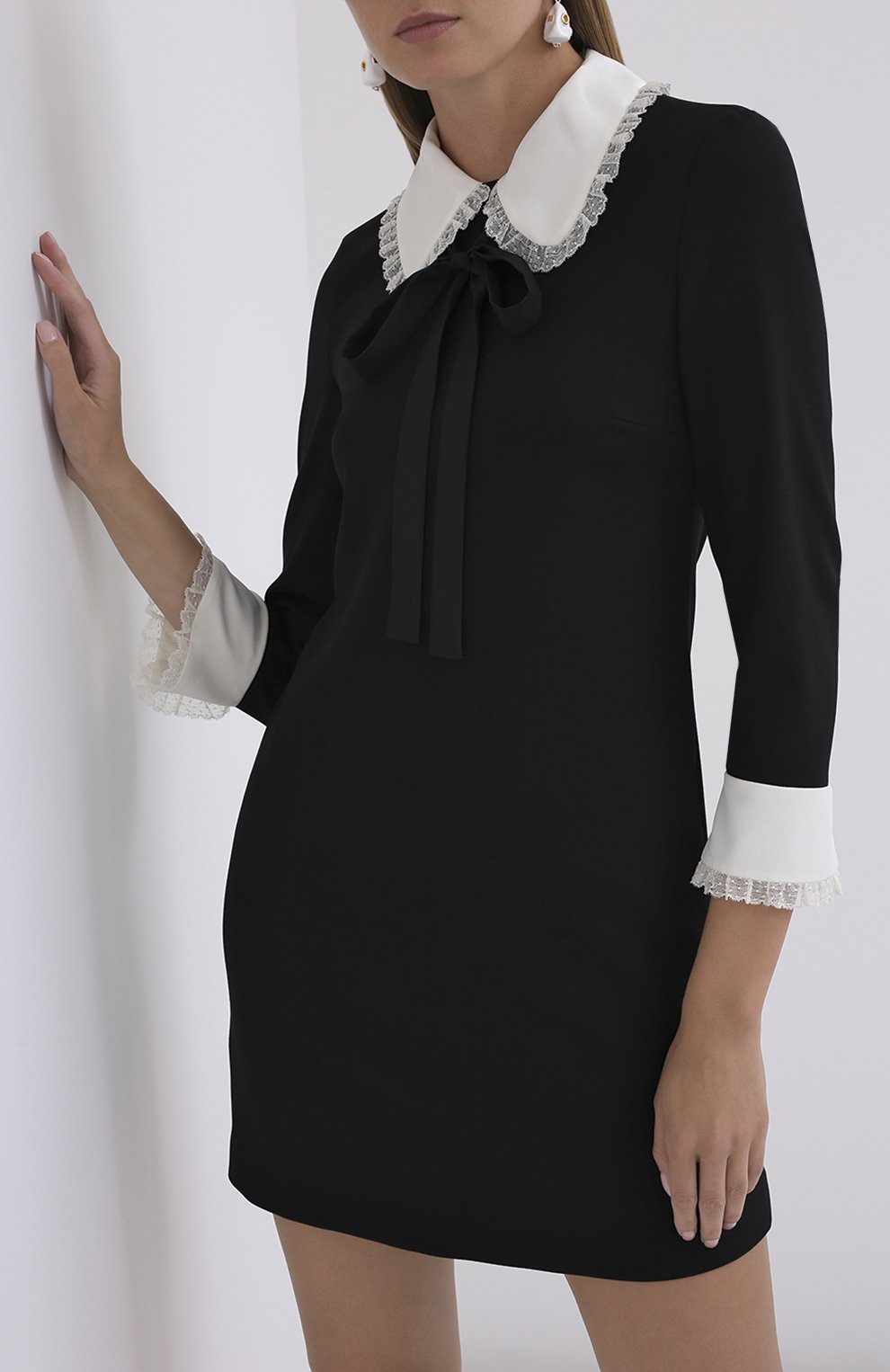Платье REDVALENTINO черного цвета по цене 49700 руб., арт. UR3VAR20/4JA, фото 3 Платье REDVALENTINO, арт. UR3VAR20/4JA, фото 3