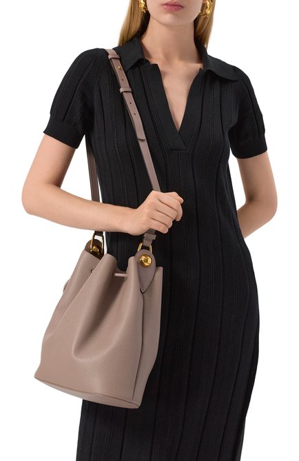 Женская сумка furla sfera small FURLA бежевого цвета, арт. WB01449/BX0176 | Фото 2 (Материал: Натуральная кожа; Драгоценные камни: Проставлено; Материал сплава: Проставлено; Ремень/цепочка: На ремешке; Размер: small)