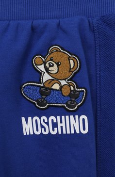 Детский комплект из толстовки и брюк MOSCHINO синего цвета, арт. MUK04F/LCA23 | Фото 7 (Случай: Повседневный; Материал сплава: Проставлено; Нос: Не проставлено; Материал внешний: Хлопок)